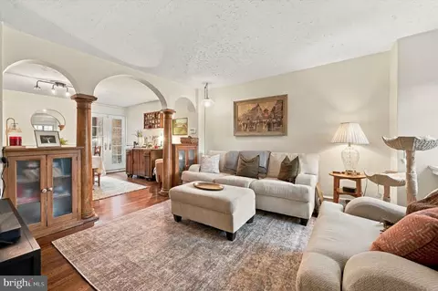 3420 W Queen Ln, Philadelphia, PA 19129