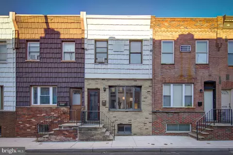 2416 S Alder St, Philadelphia, PA 19148