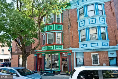 703 S 6th St, Philadelphia, PA 19147