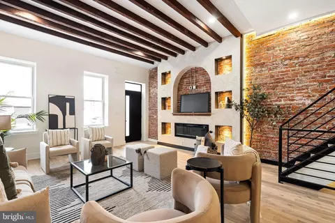 2708 E Indiana Ave, Philadelphia, PA 19134