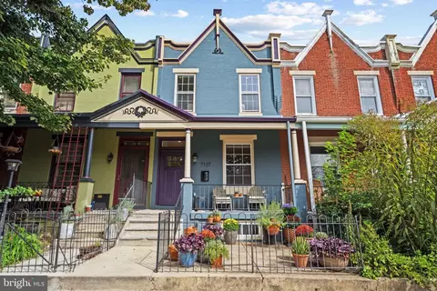 7127 Bryan St, Philadelphia, PA 19119
