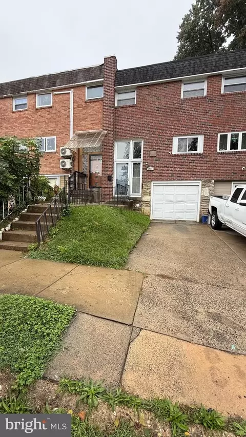 3517 Churchill Ln, Philadelphia, PA 19114