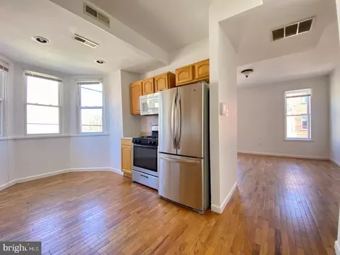 2034 N 18th St, Philadelphia, PA 19121