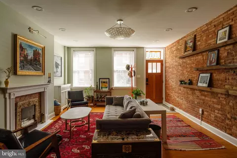 1330 S 10th St, Philadelphia, PA 19147