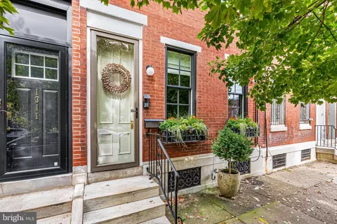 1309 Christian St, Philadelphia, PA 19147