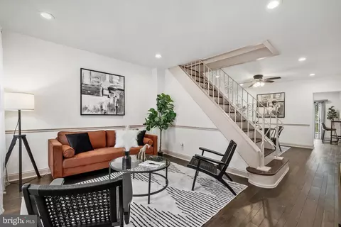 4716 Mansion St, Philadelphia, PA 19127