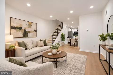 5539 Pine St, Philadelphia, PA 19143