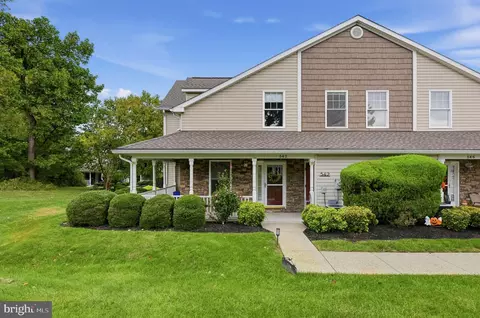 542 Easy St #T92, Philadelphia, PA 19111