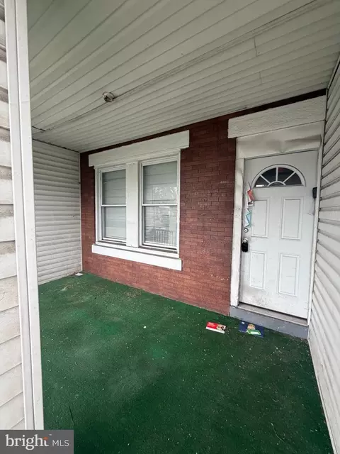 5804 Cedarhurst St, Philadelphia, PA 19143