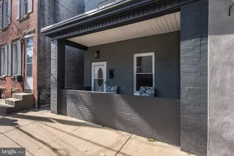 2736 Ash St, Philadelphia, PA 19137