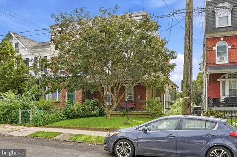 216 Rochelle Ave, Philadelphia, PA 19128