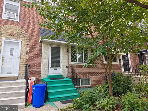 5929 N Water St, Philadelphia, PA 19120