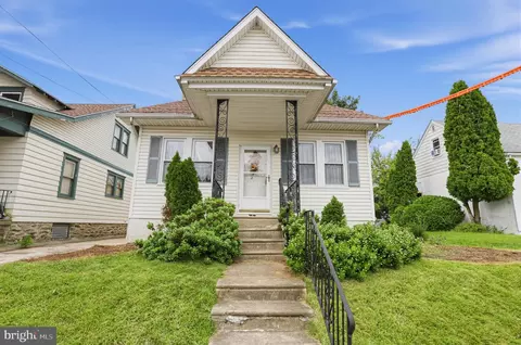 7299 Frontenac St, Philadelphia, PA 19111