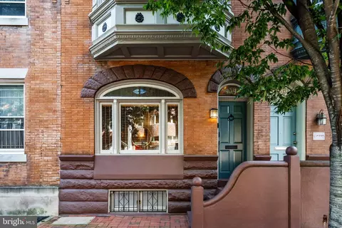 434 Spruce St, Philadelphia, PA 19106
