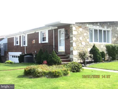 147 Dimarco Dr, Philadelphia, PA 19154