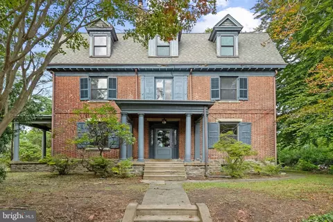 6439 Cherokee St, Philadelphia, PA 19119