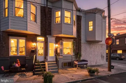 2066 Emily St, Philadelphia, PA 19145