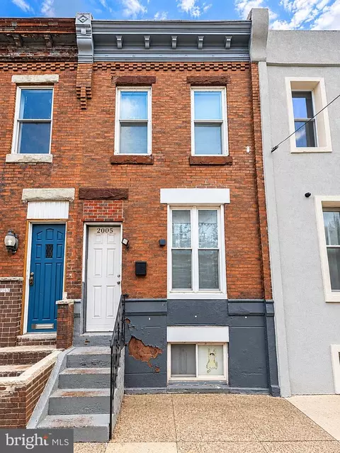 2005 S Crosskey St, Philadelphia, PA 19145