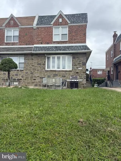 1107 Brighton St, Philadelphia, PA 19111