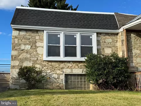 8928 Revere St, Philadelphia, PA 19152