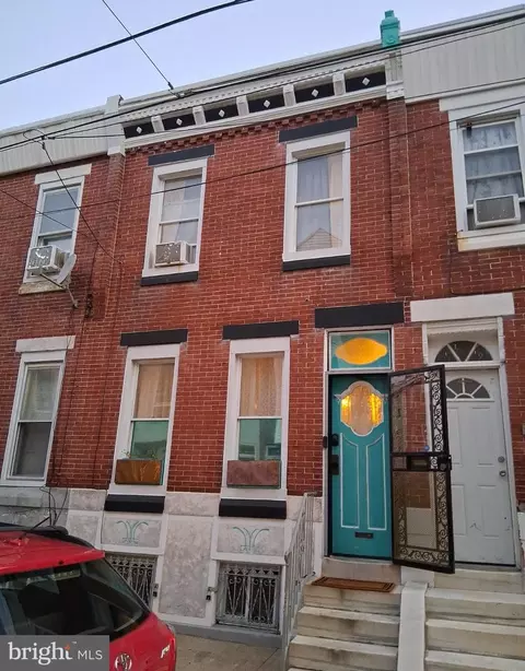 521 Mountain St, Philadelphia, PA 19148