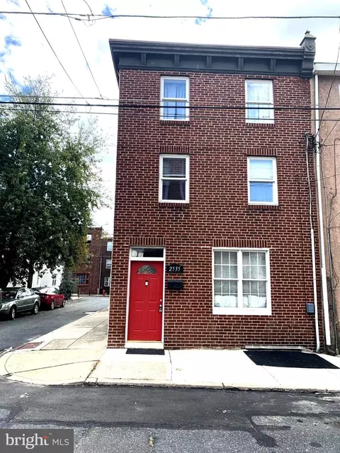 2535 Tilton St, Philadelphia, PA 19125