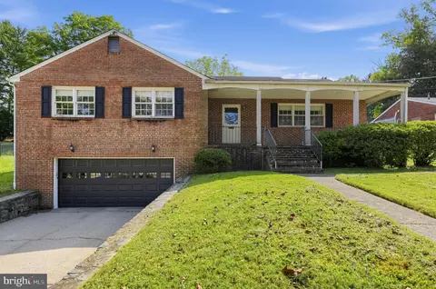 650 Hendren St, Philadelphia, PA 19128