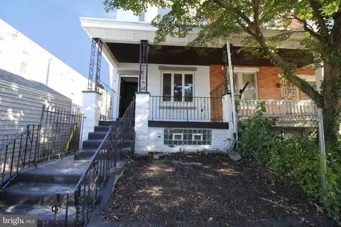 68 E Slocum St, Philadelphia, PA 19119