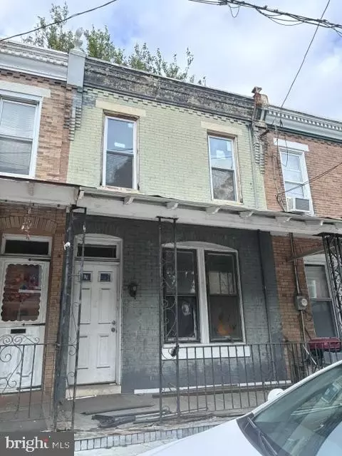 2613 Deacon St, Philadelphia, PA 19129