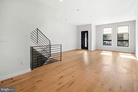 2042 Trenton Ave, Philadelphia, PA 19125