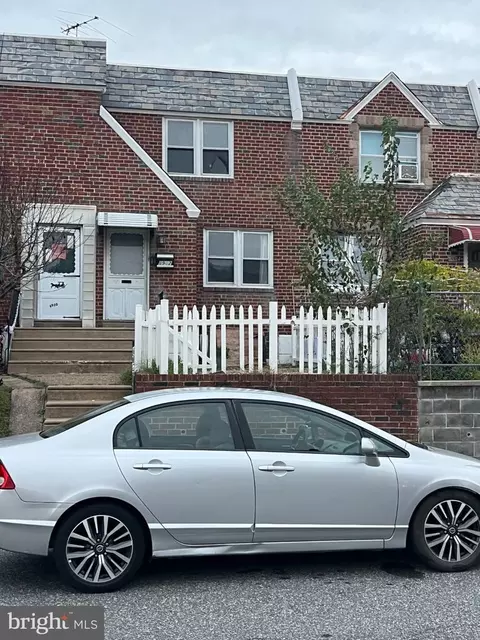6902 Revere St, Philadelphia, PA 19149