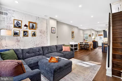 1644 S Lawrence St, Philadelphia, PA 19148