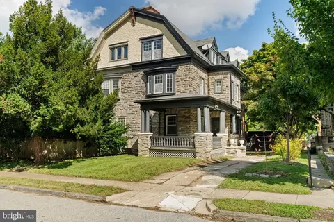 6923 Boyer St, Philadelphia, PA 19119