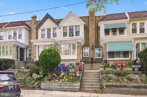 1041 Flanders Rd, Philadelphia, PA 19151