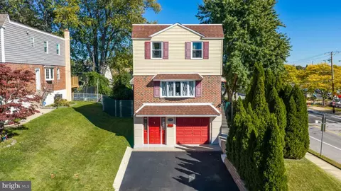 14001 Faraday St, Philadelphia, PA 19116