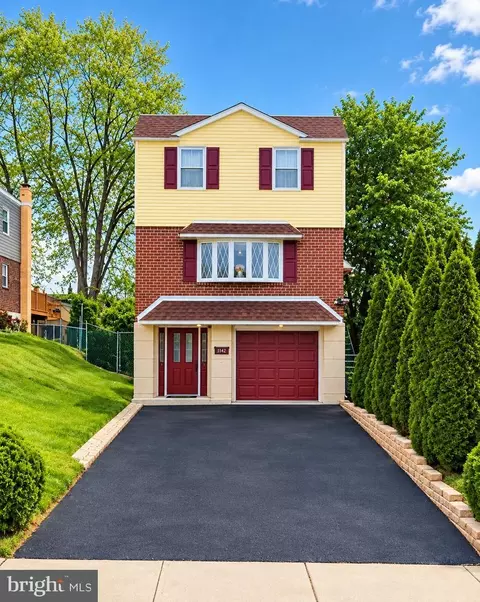 14001 Faraday St, Philadelphia, PA 19116