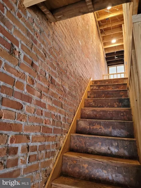 48 E Price St, Philadelphia, PA 19099