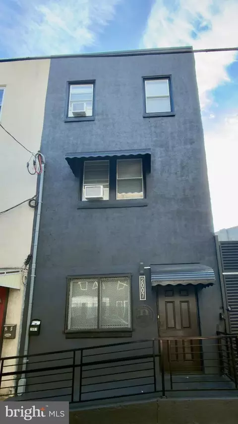 2007 N Front St, Philadelphia, PA 19122