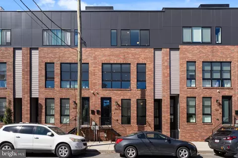 662 N 13th St, Philadelphia, PA 19123