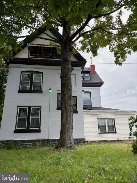 4820 Penn St, Philadelphia, PA 19124