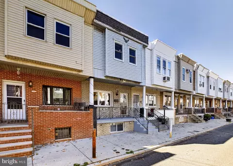 2442 S Lawrence St, Philadelphia, PA 19148