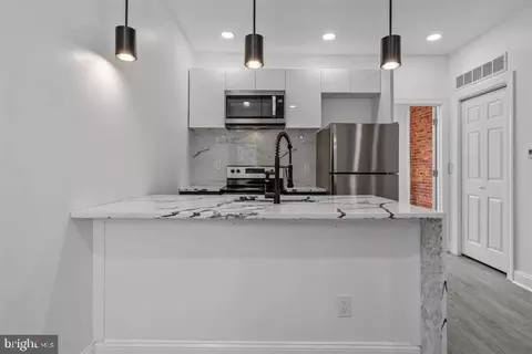 2341 Nicholas St, Philadelphia, PA 19121