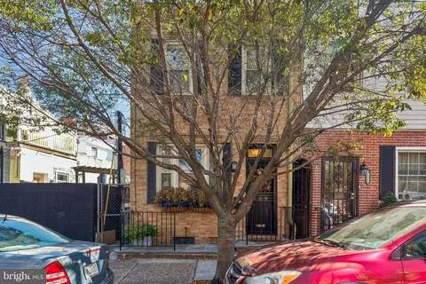 909 S 3rd St, Philadelphia, PA 19147