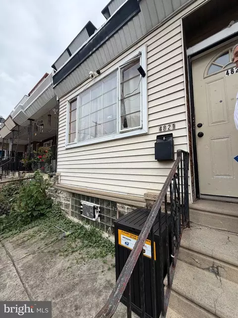 4821 D St, Philadelphia, PA 19120