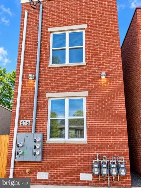 616 N 42nd St, Philadelphia, PA 19104