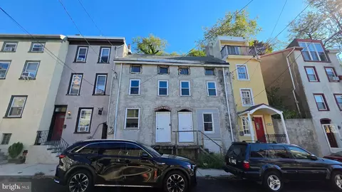 4439 Silverwood St, Philadelphia, PA 19127