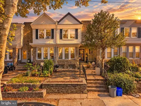 4151 Barnett St, Philadelphia, PA 19135