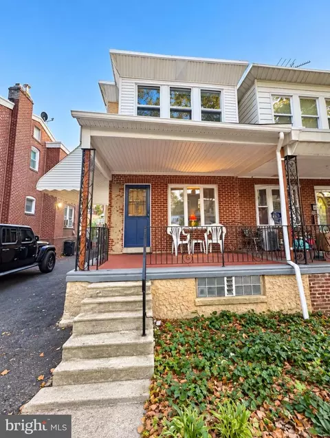 7035 Algard St, Philadelphia, PA 19135