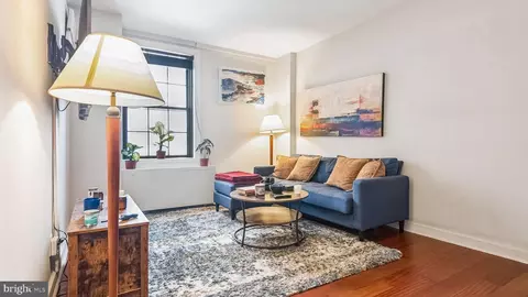 219 S 29 S 18th St #1004, Philadelphia, PA 19103