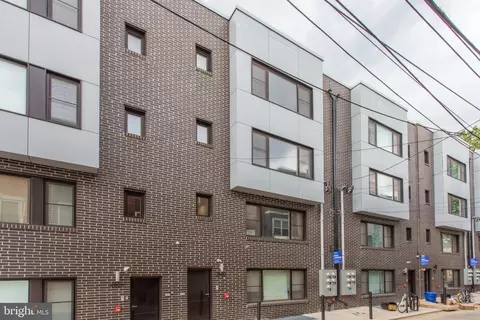 2541 Montrose St, Philadelphia, PA 19146